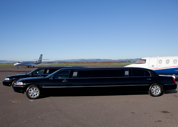 Oakland Limousine Exterior 